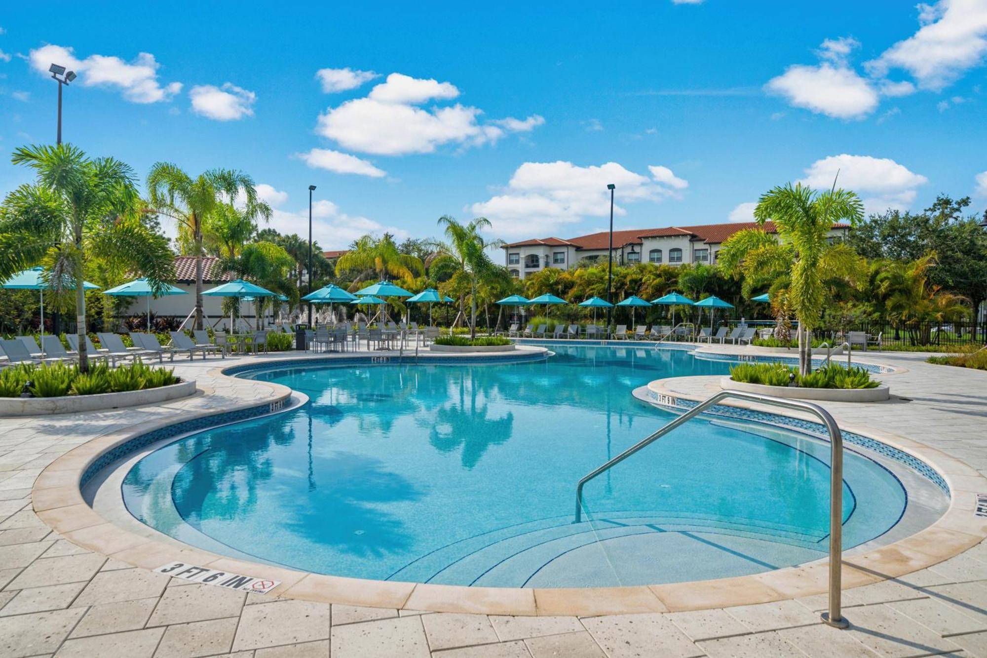 Stylish Condo At Vista Cay Resort Minutes To Wdw Orlando Bagian luar foto